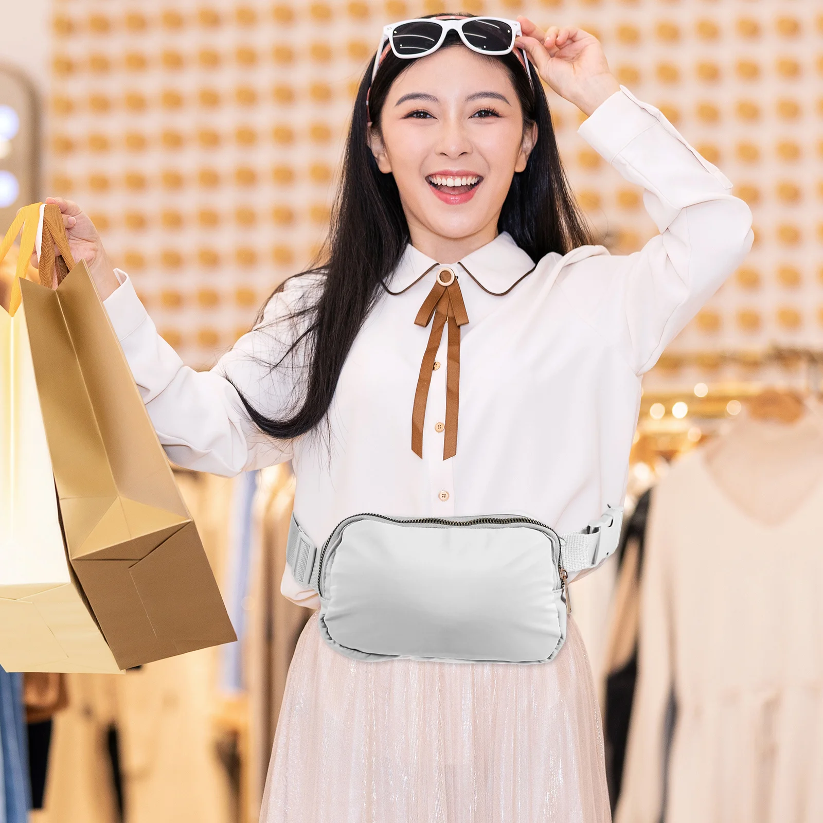 Riñonera ajustable con apariencia elegante, sencilla y generosa, adecuada tanto para hombres como para mujeres corriendo y viajar