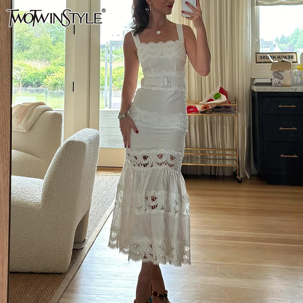 TWOTWINSTYLE Solid Hollow Out Elegant Dresses for Women Square Neck Sleeveless Patchwork Lace Dress Female Fashion Clothing New