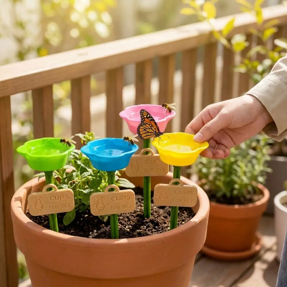 Flower Shaped Bee Watering Station Colorful Rust-resistant Wild Bees Water Bowl UV Resistant Weatherproof Pollinator Feeder