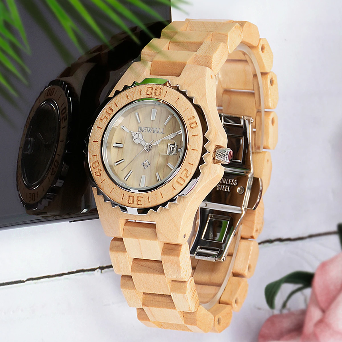 Hölzerne Quarzuhr für Damen, handgefertigt, leicht, Datumsanzeige, modische Uhren