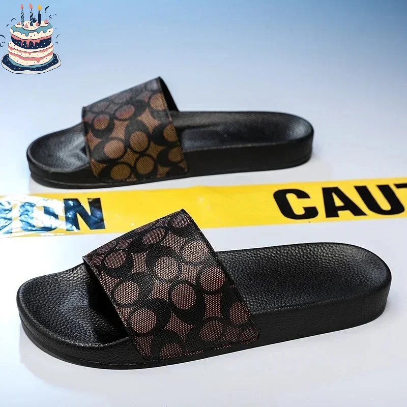 

Outdoor Sandals Clogs Beach Slippers Summer Men Fashion Slippers Indoor Home Slides Bathroom Shoes Comfortable Soft Flip Flops