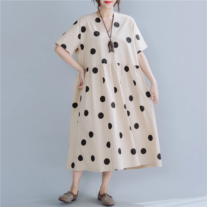 ชุดเดรสลายจุดสำหรับผู้หญิงไซส์ใหญ่ สไตล์ศิลปะ ทรงหลวม คอวี ความยาวปานกลาง ปกปิดหน้าท้อง ช่วยให้ดูผอมลง เหมาะสำหรับฤดูร้อน