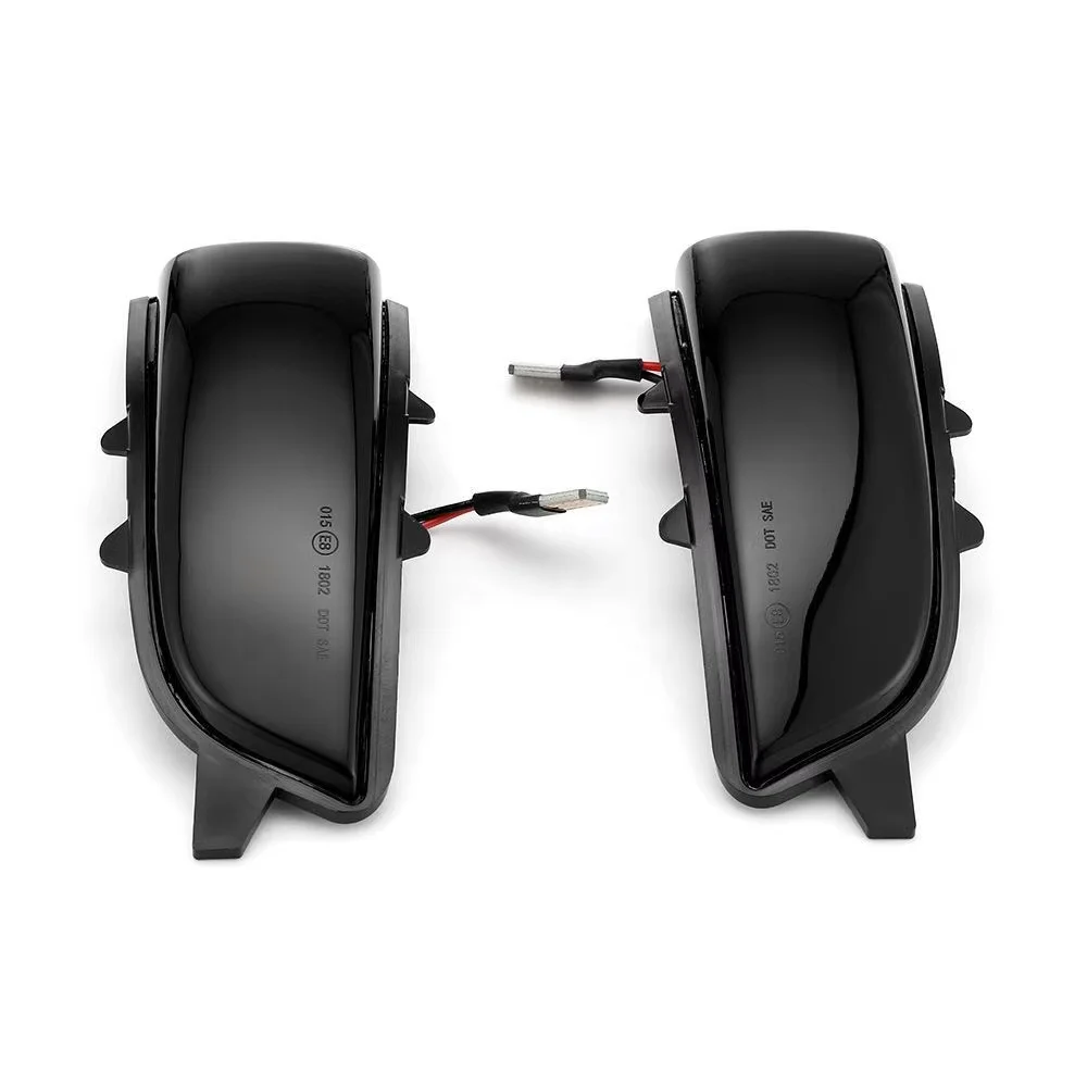 

A pair For Volvo C30 C70 S40 V40 V50 V70 S60 S80 Rearview mirror turn signal Car turn signal Replace accessories