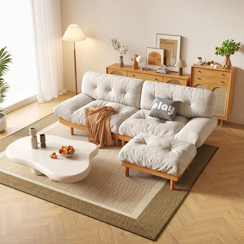 أريكة قماش سحابة من الخشب الصلب، شقة صغيرة بسيطة في غرفة المعيشة، سجل حديث لثلاثة أشخاص