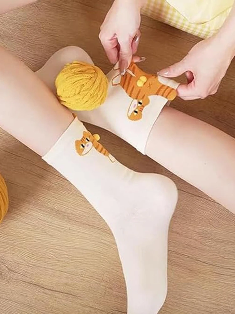 2 szt. Śmieszne bawełniane skarpetki Oddychające miękkie bawełniane skarpetki Kot Średnie skarpetki Nowatorskie prezenty dla miłośników kotów