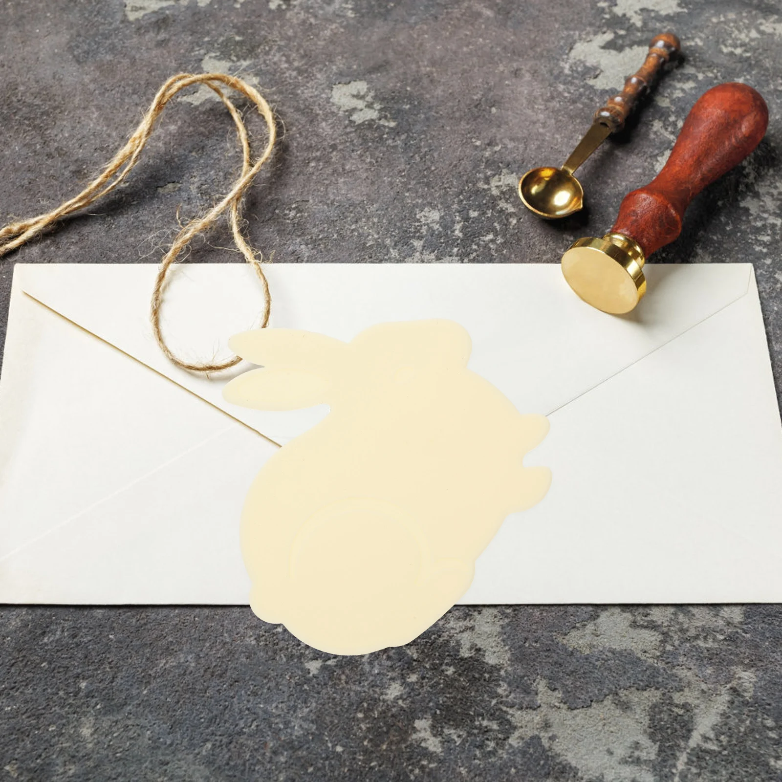 

Wax Seal Silicone Mat Heat Resistant Wax Cooling Pad Easy Remove for DIY Envelope Sealing Envelope Sealer Mat Sealing