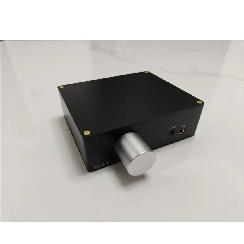 

AMP Fully Balanced Headphone Amplifier With Fully Isolated Power Supply Design