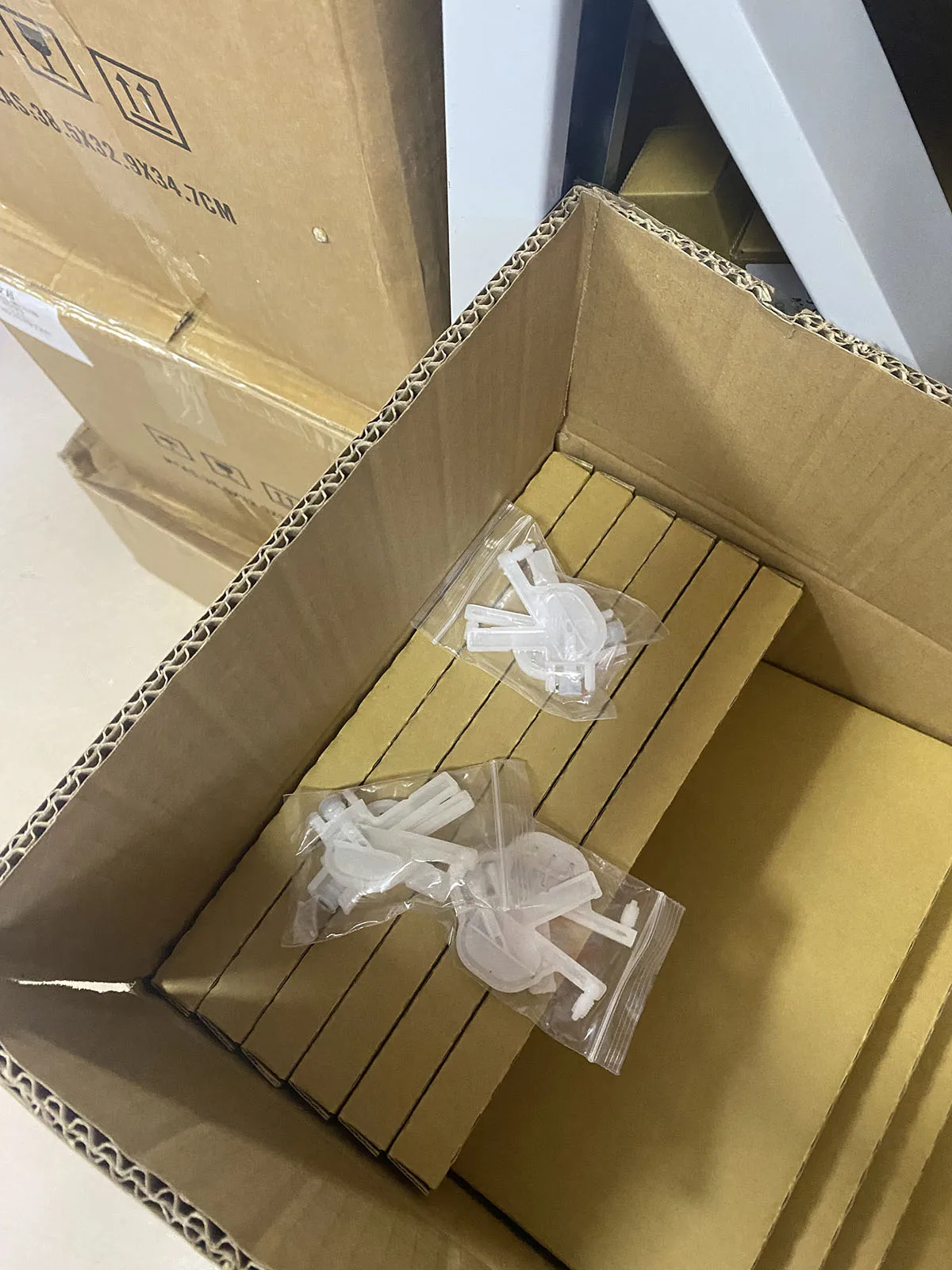 10pcs F138040 F138050 printer Ink damper for Epson Stylus Pro 7600 9600 R2100 R2200 7 colors eco solvent print head ink dumpers