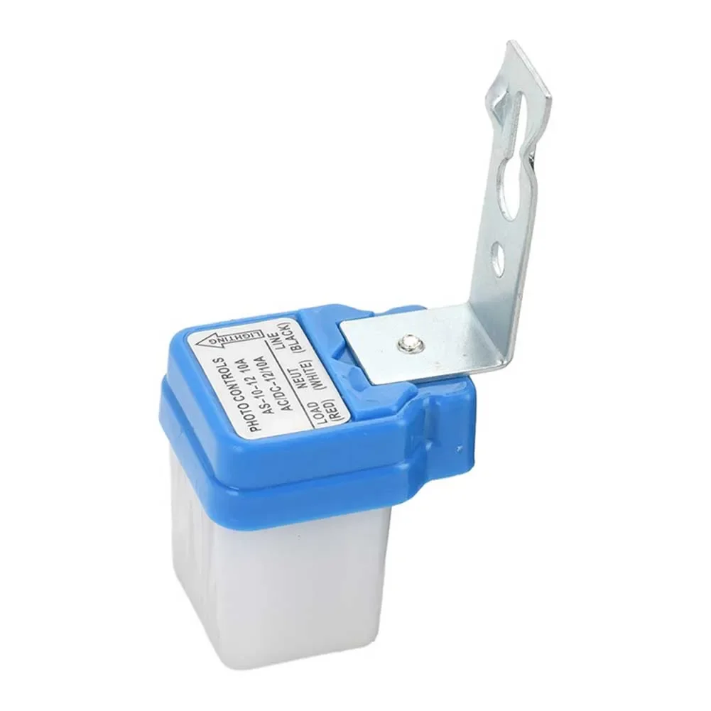 Dusk Dawn Sensor Auto On Off Switch Suitable For Various Locations Compact Size Easy Installation Energy Saving Design