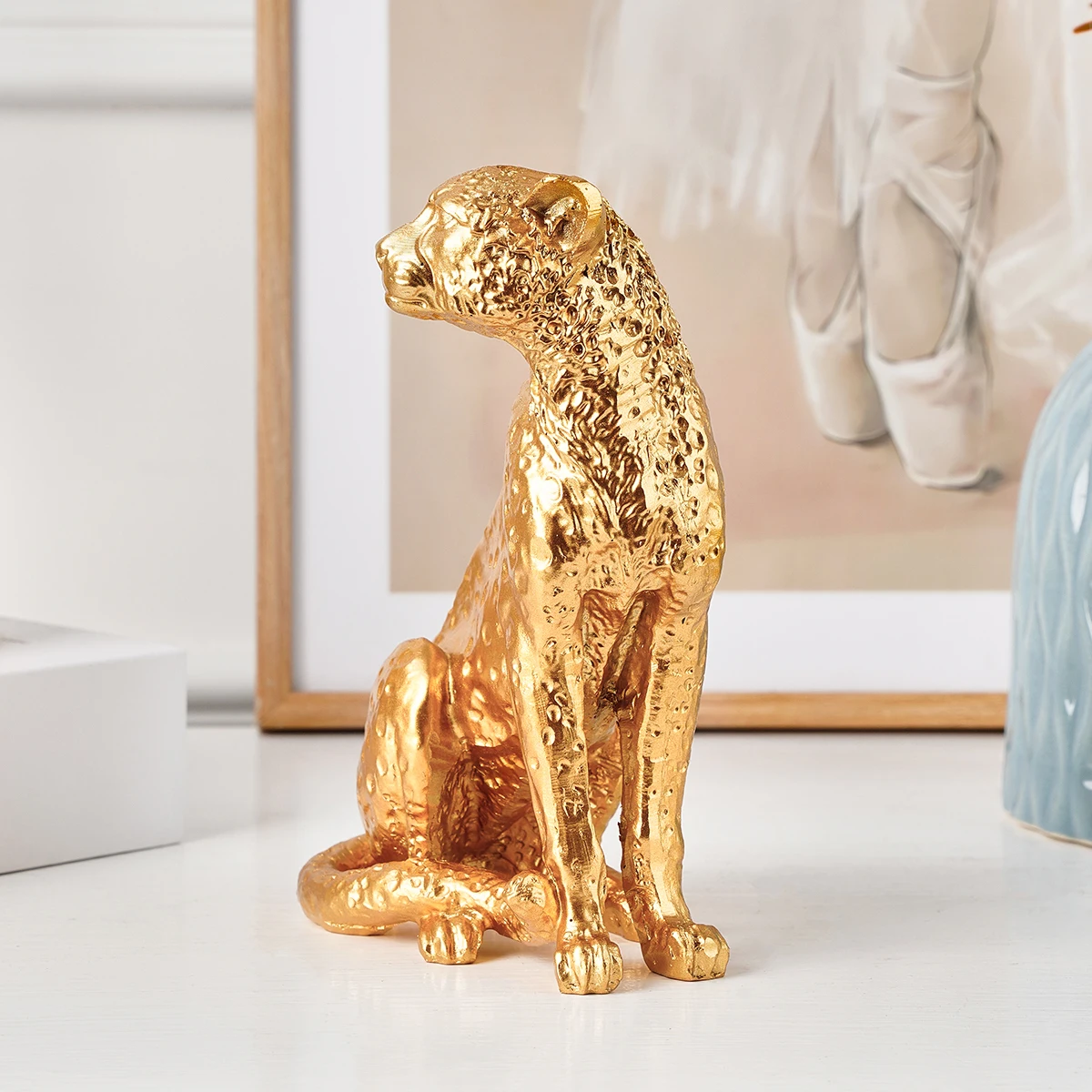 1 Stück, goldener, leopardenförmiger, hockender Dekoartikel für den Schreibtisch, geeignet für Arbeitszimmer, Eingangsbereich, Büro und Hoteldekoration – Detail 6