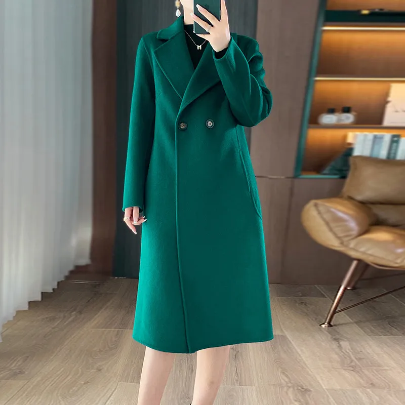 

2026 New Winter Green Woolen Coat Lapel Long Sleeves Double Breasted Loose Overcoat With Belt Office Lady Fashion Windbreaker