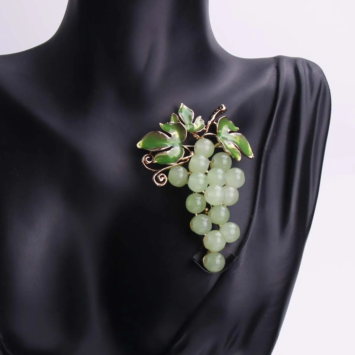 Bohemian Luxus Glas Trauben Brosche Pin Legierung Emaille Strass Obst Kragen Abzeichen Chic Pflanzen Corsage für Frauen