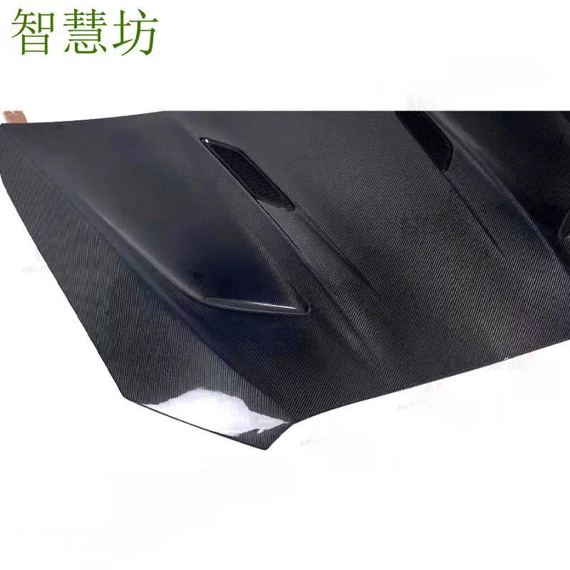 

Подходит для Mercedes-Benz C-Class W206 C200, модифицированный капот из углеродного волокна.