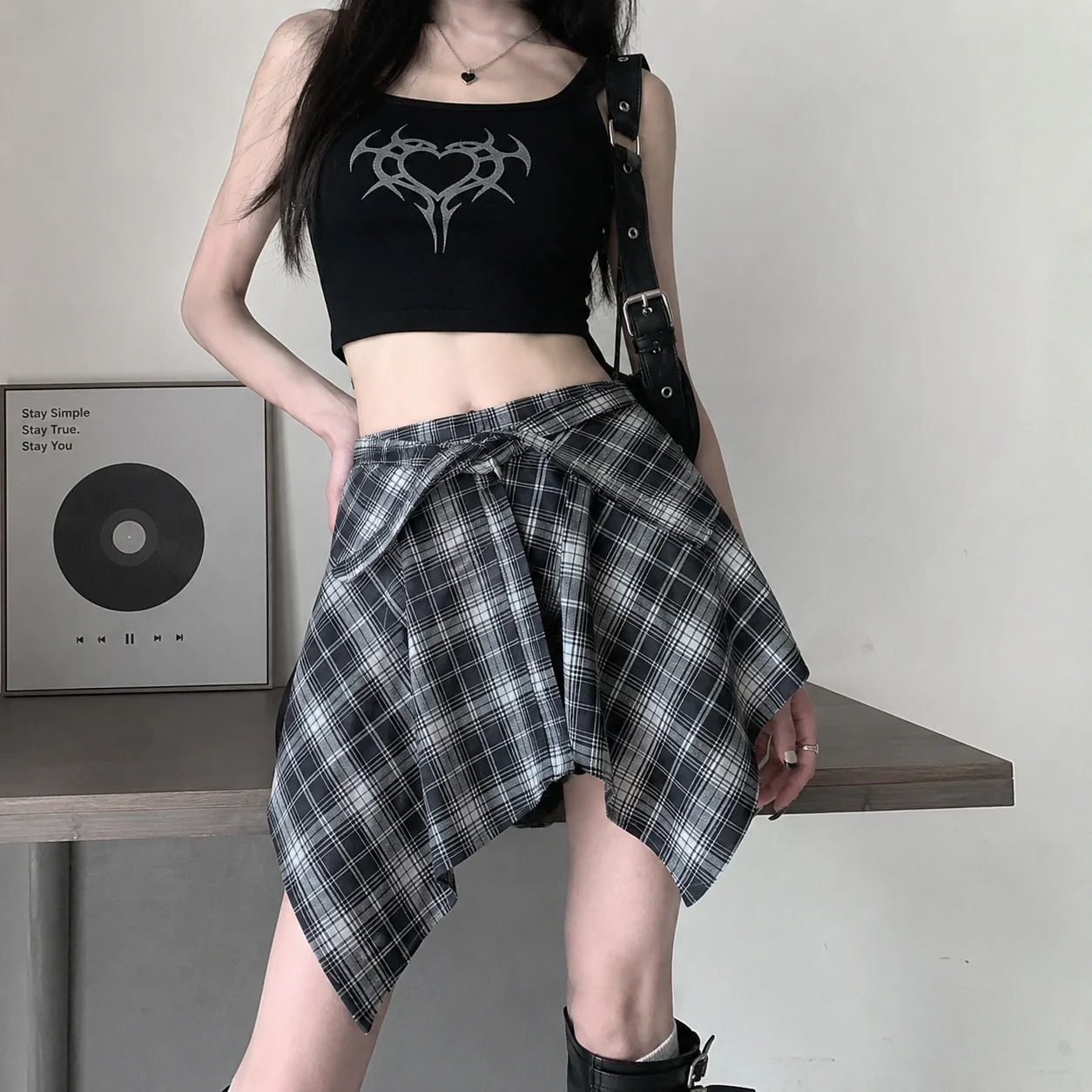 Korean Style Plaid Skirt Belted Hip-hop High Waist Mini A-line Shortskirt Underskirt Vintage Waist Seal Skirt Daily