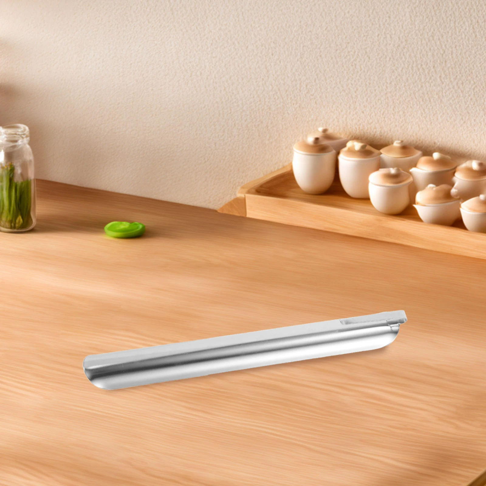 

Stainless Steel Crumb Cleaner Scraper For Bread Cake Dough Residue Removal Tabletop Food Debris Sweeper Tool Restaurant