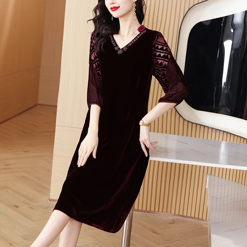 Autumn Retro Embroidery Dress Women\'s 2023 New Luxury Velvet Knee Length Dress Korean Version Loose Fit Party Dress Vestidos