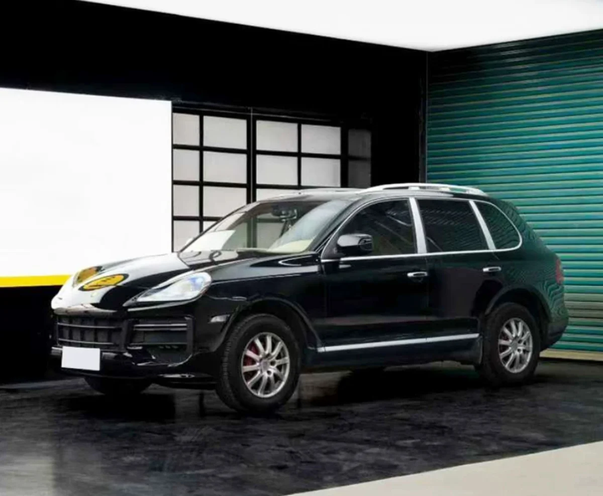 Car Body kit front bumper for Porsche Cayenne 957 modified GTS 2024  Radiator grille wheel arch view 4