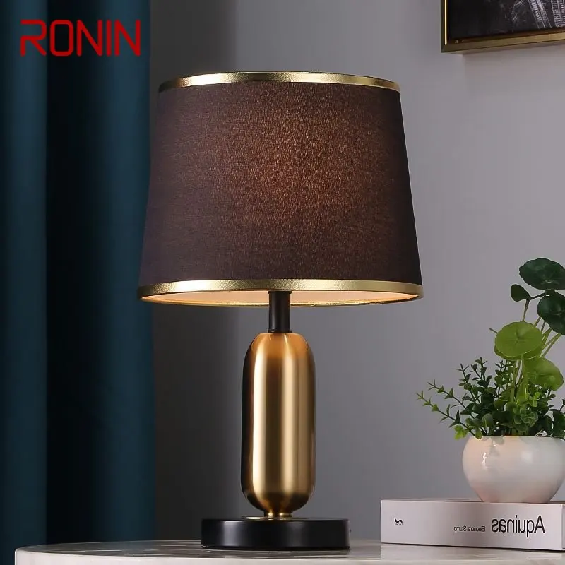 Ronin หลอดไฟ LED ตั้งโต๊ะแบบนอร์ดิกสุดสร้างสรรค์สีดำทองของตกแต่งโต๊ะข้างเตียงที่เรียบง่ายสำหรับห้องรับแขกห้องนอนบ้าน