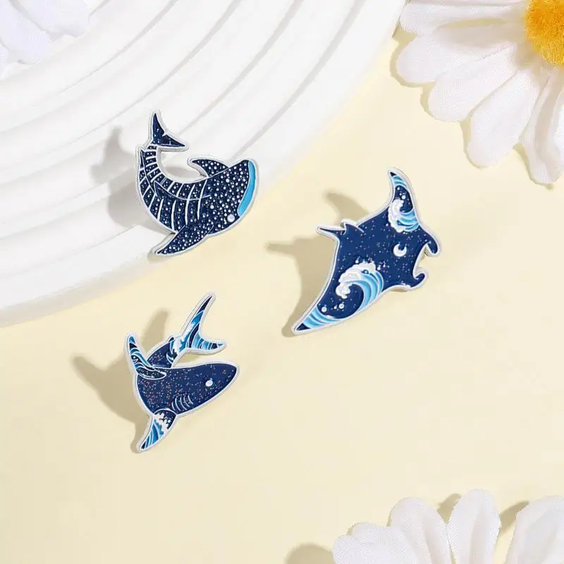 Cartoon Sparkling Underwater Marine Creatures Enamel Pins Glitter Dolphins Manta Ray Seahorse Sharks Whale Brooch Jewelry Badges