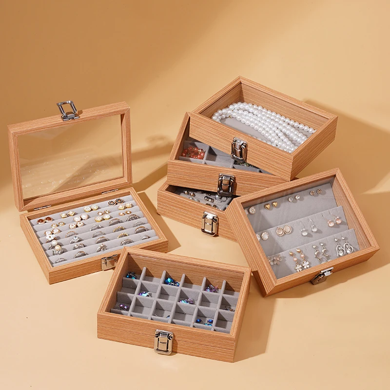 

Jewelry box with covered beads, ring, necklace, storage box, earrings, earrings, bracelets, jewelry box
