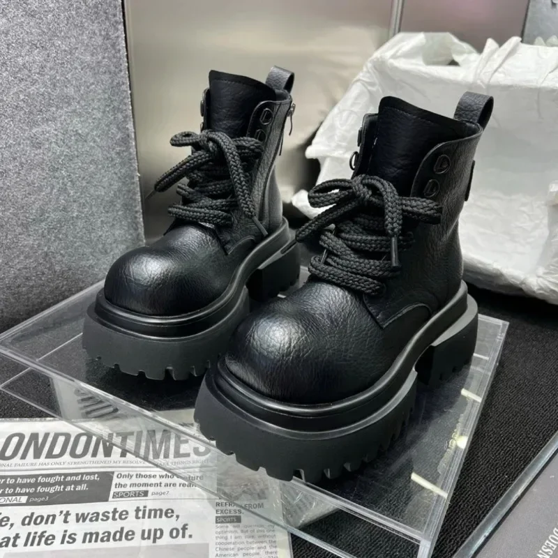 

2024 High Quality Shoes Female Side Zip Women's Boots Autumn Round Toe Solid Short Barrel Platform Chunky Heels Fashion Boots
