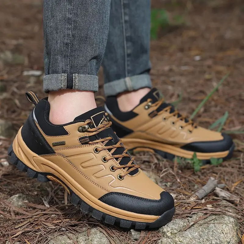 2026 New Arrival Hiking Shoes For Men Breathable Climbing Shoes Men Anti-Slippery Outdoor Man Shoe Wearable Climbing Shoe Mens