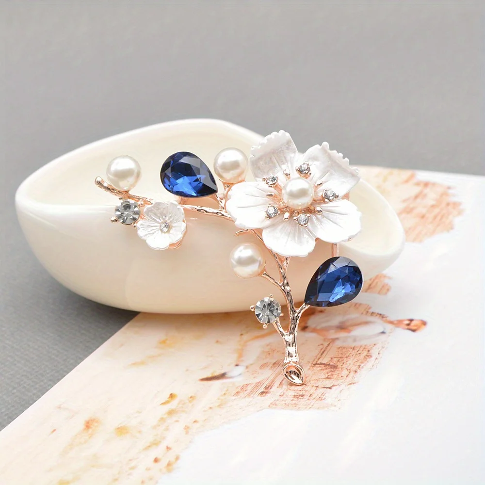 High Quality Shell Pearl Flower Brooches for Women Elegant Fashion Pin Crystal Wedding Jewelry