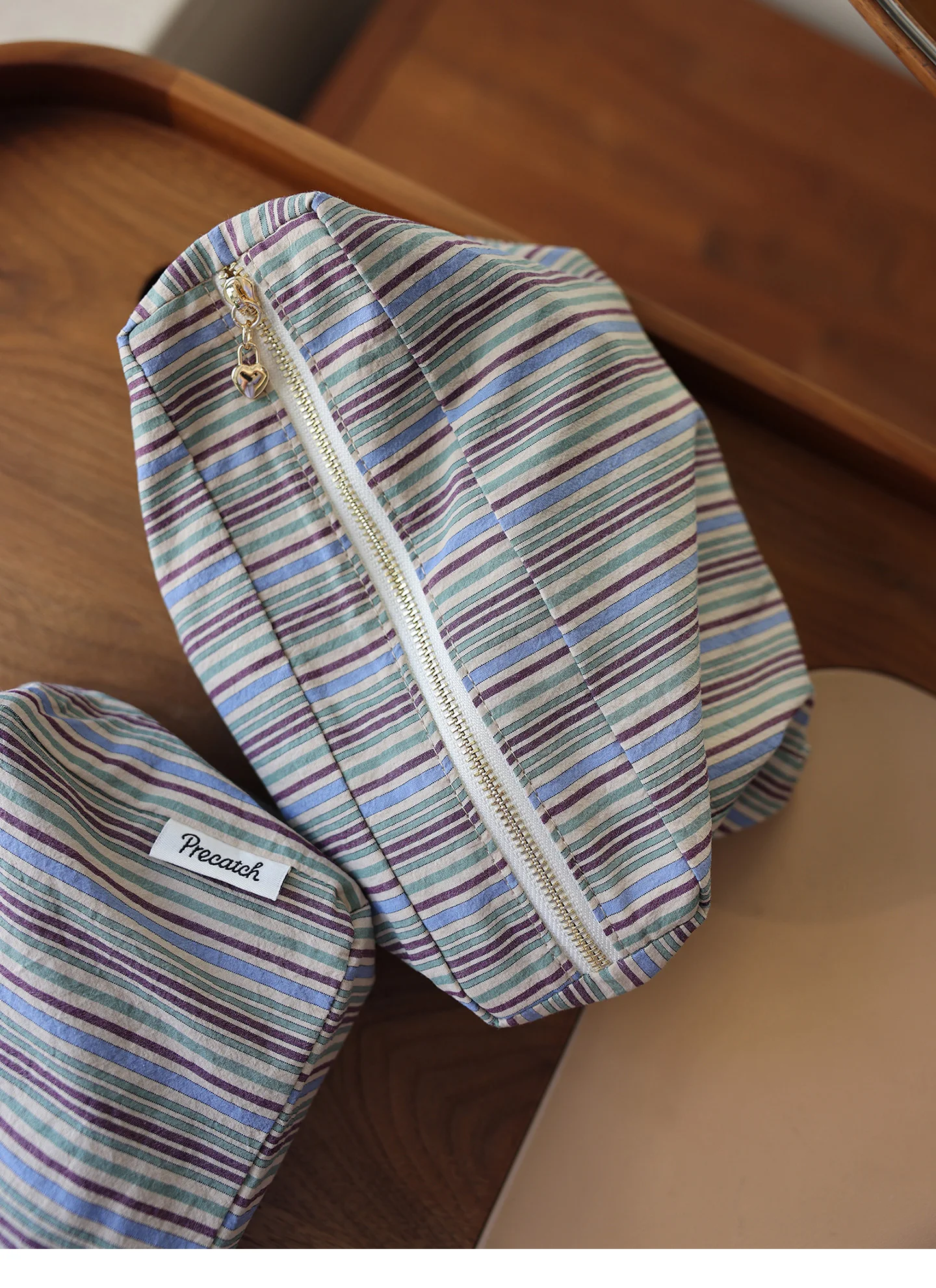 Kosmetiktasche mit farblich abgesetzten Streifen, großes Fassungsvermögen, tragbare Aufbewahrungstasche im japanischen Stil, multifunktionale Reisetasche für Toilettenartikel. – Detail 8