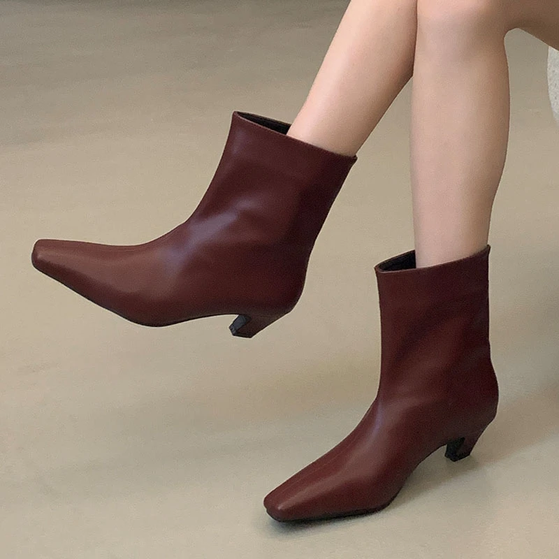 Botas de tornozelo com dedo do pé quadrado para as mulheres, salto baixo e robusto, estilo chelsea, moda, novo, inverno