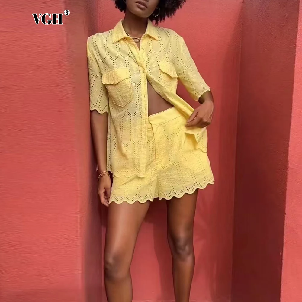

VGH Casual Two Piece Set for Women Lapel Long Sleeve Patchwork Single Breasted Shirt High Waist Wavecut Shorts Solid Suit Female