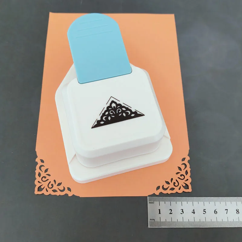 Craft Corner Punch Triangular Flower Pattern Scrapbooking Paper Hole Puncher Photo Frame Decoration Cutter
