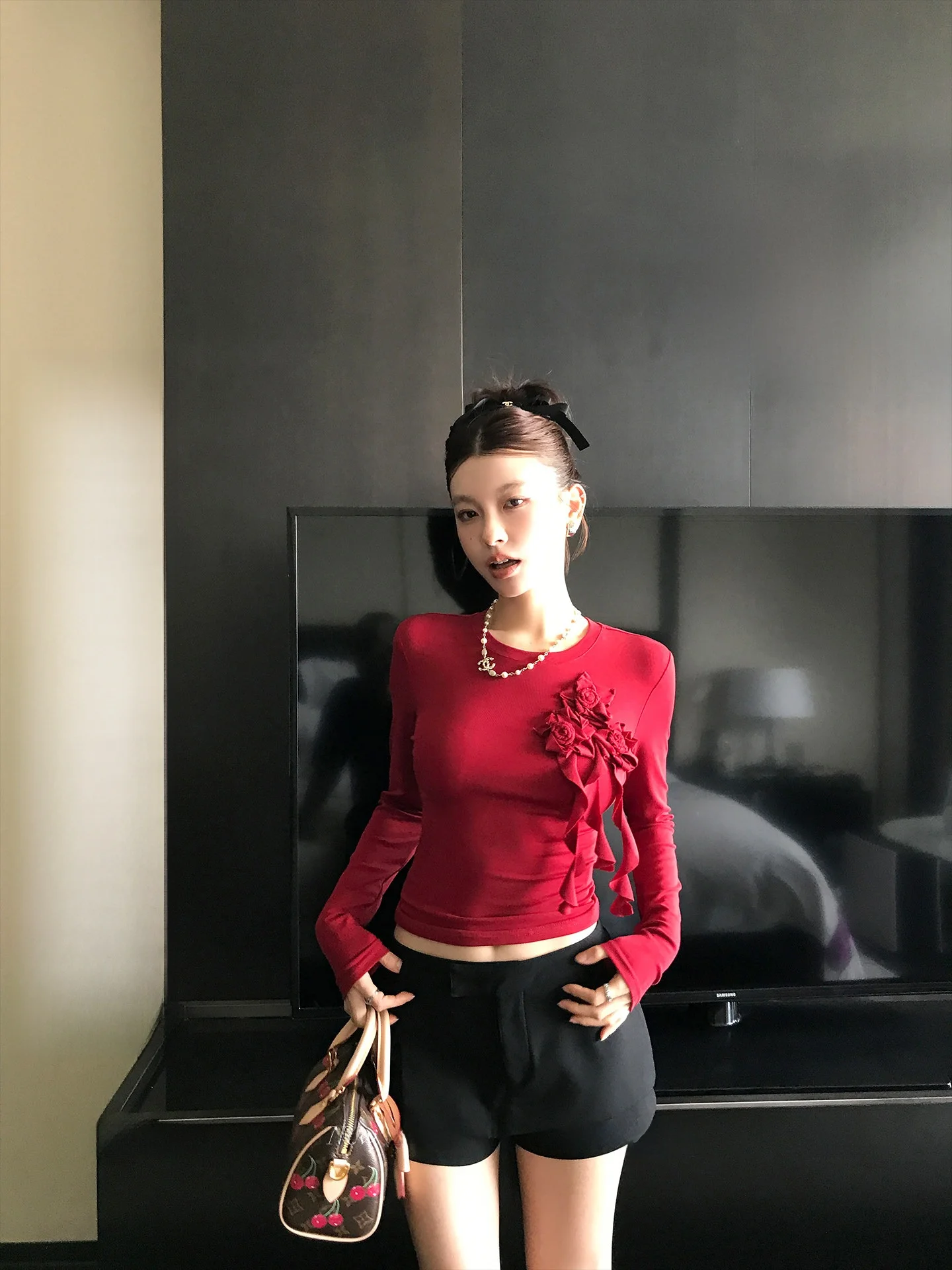 

LIONE классическая длинная све облегающая эластичная футболка с цветочным принтом, повседневная осенняя новинка, женская модная удобная дышащая футболка