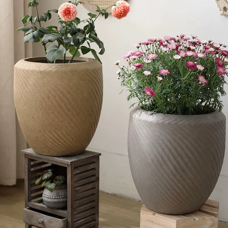 

Дизайн садовых кашпо 2026: Элитные большие цементные кашпо для сада, балкона и дома, горшки из стекловолокна и глины, бетонные кашпо для растений и цветов