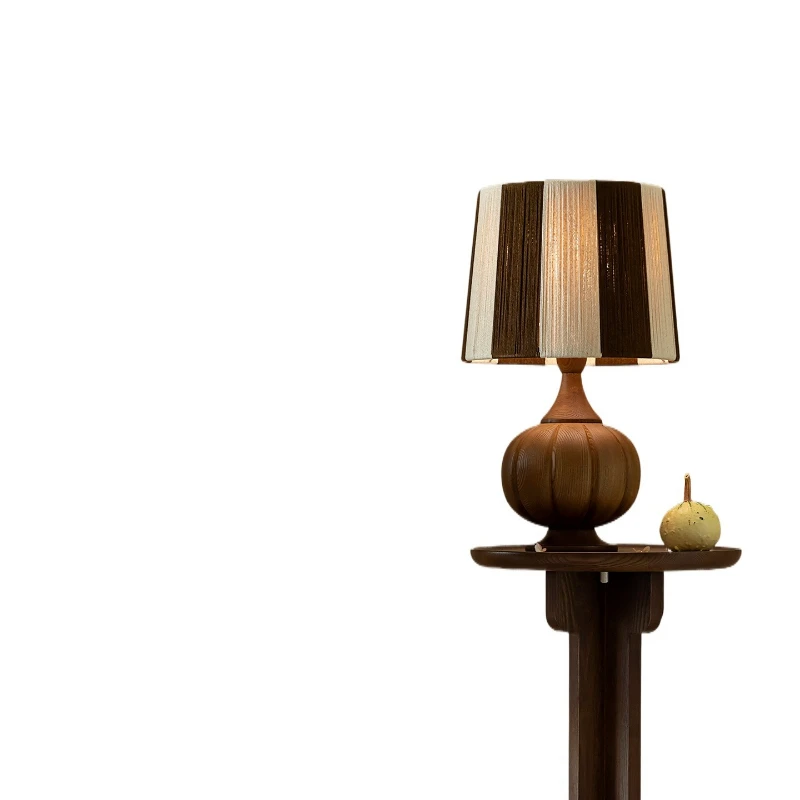 

French antique table lamp, bedroom porch side cabinet atmosphere, lighting American retro, high-end bedside lamp