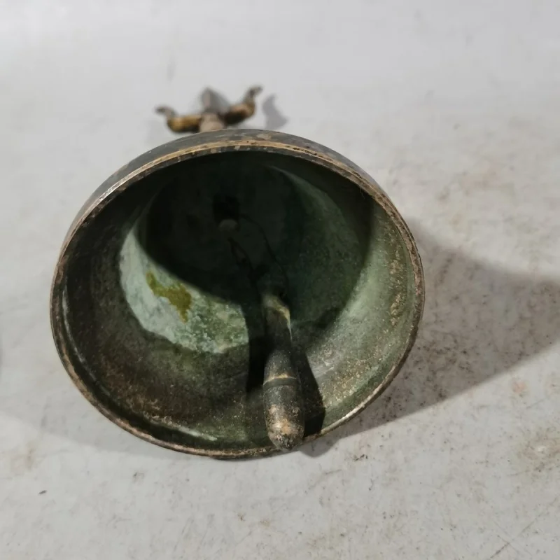 Antique Pure Copper Distressed Bell Bell Old-Fashioned Hand-Cranked Yin and Yang Bell Large Volume Tibetan Ornament Old Goods Fu