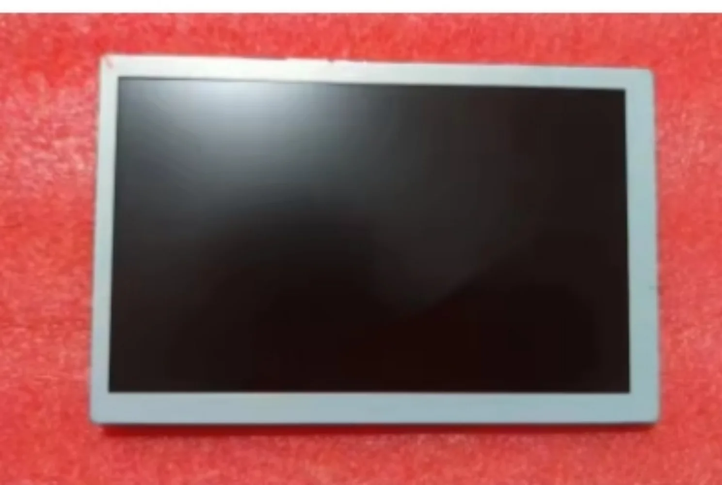 

LQ070Y3LW01 LCD display screen