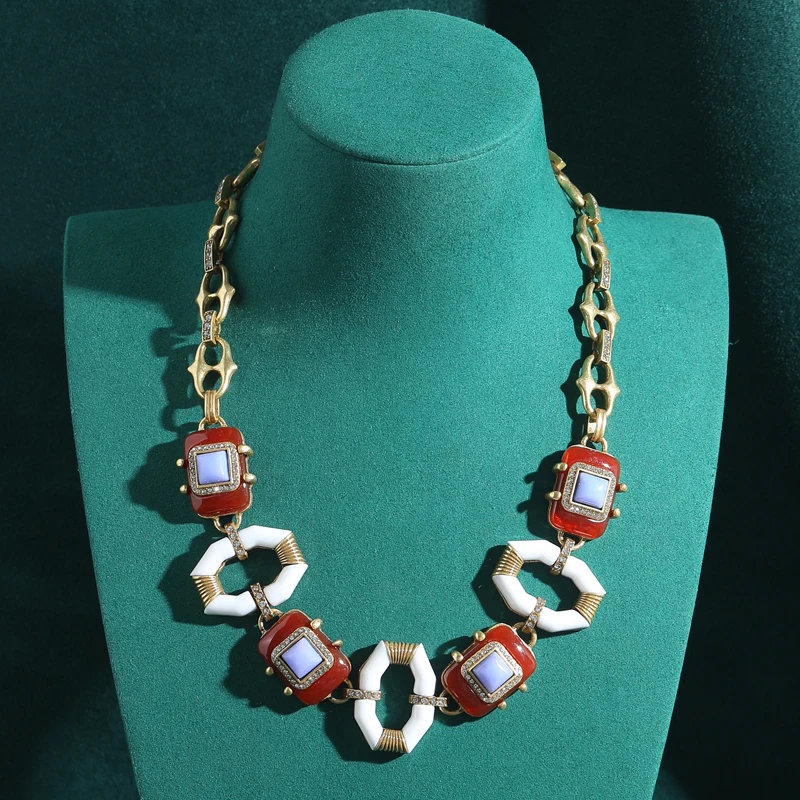 

Vintage Collar Choker Violet Lips And Mouth Red Necklace Jewelry Gold Color Chain Woman Enamel Luxury Summer Accessories 2025