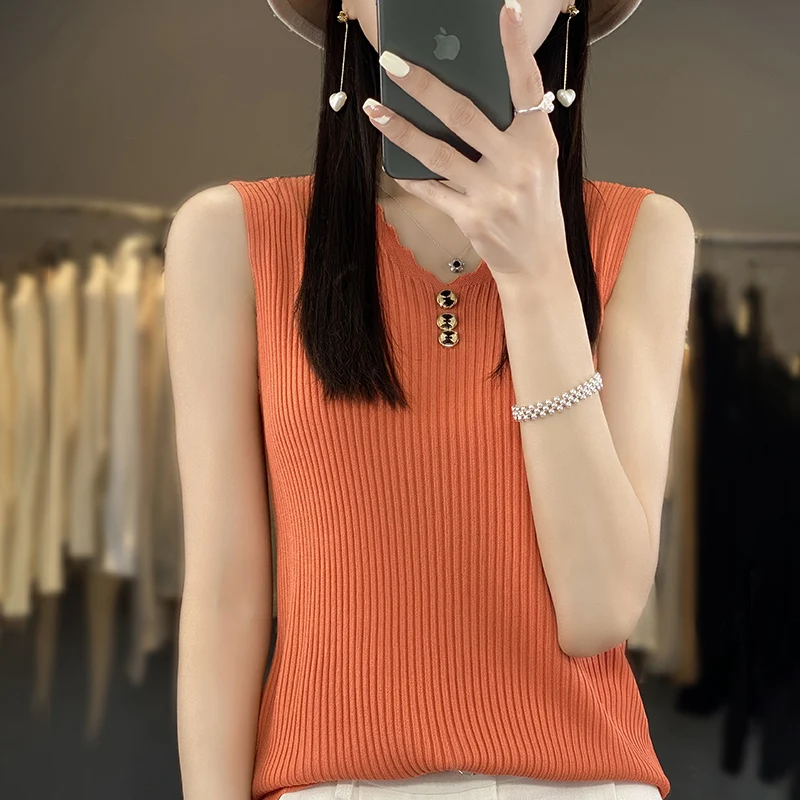 

2024 Summer New Short sleeved T-shirt Women's Pullover Half sleeved Spring and Autumn V-neck Knitted Bottom Top
