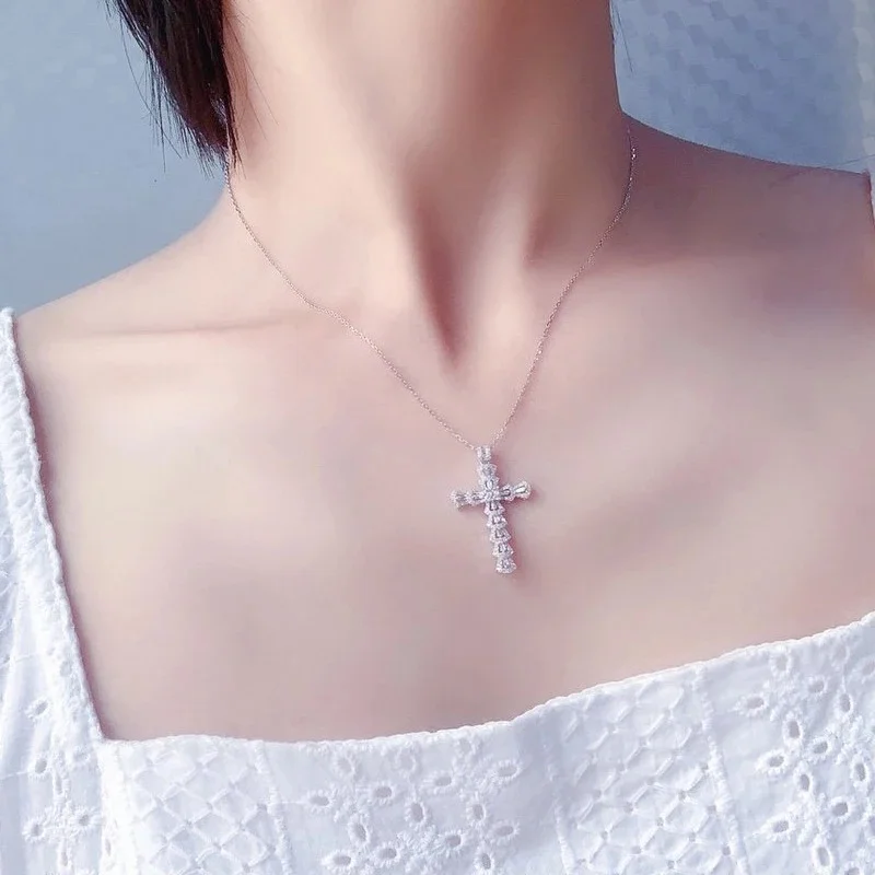 Hot Seller Bling CZ Cross Necklace Women Luxury Hollow Taper Zircon Cross Pendant Silver Chain Religious Daily Wear Jewelry