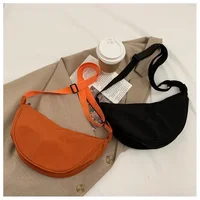 Sac de poitrine de couleur unie pour femmes, sac à bandoulière de voyage de grande capacité, sac de ceinture demi-lune pour dames, sacs banane de rue quotidiens 2024 6