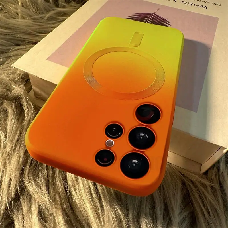 حافظة فاخرة متدرجة لهاتف سامسونج جالاكسي S23 S22 S21 Ultra s 23 5G S21 Plus شحن لاسلكي مغناطيسي غطاء سيليكون مطفي مريح