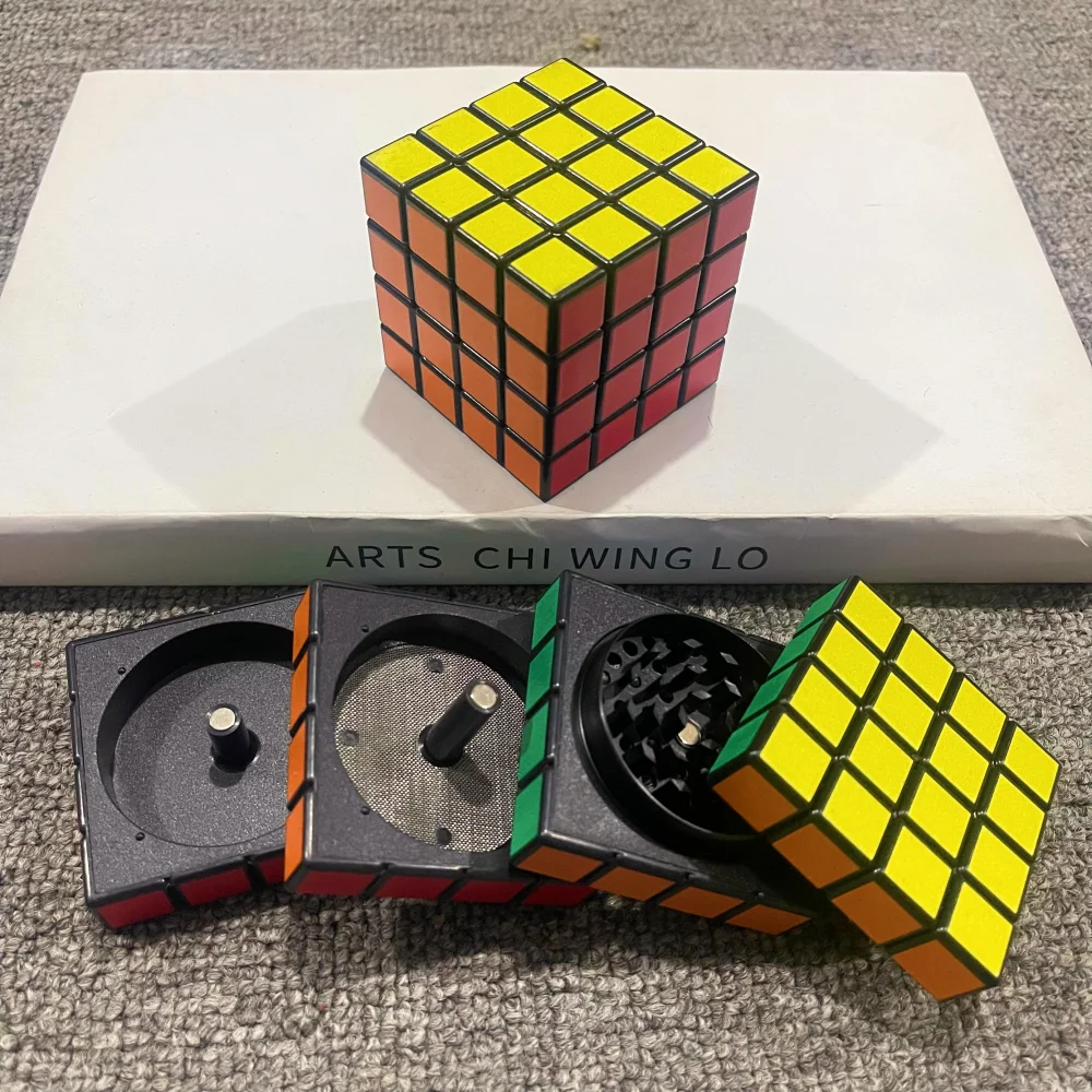 Moulin à herbes manuel en forme de Cube métallique de 2.4 pouces, mortier au poivre, pilon à 4 couches, moulin à sel, épices, tabac, bourgeon, outil pour fumer des cigarettes