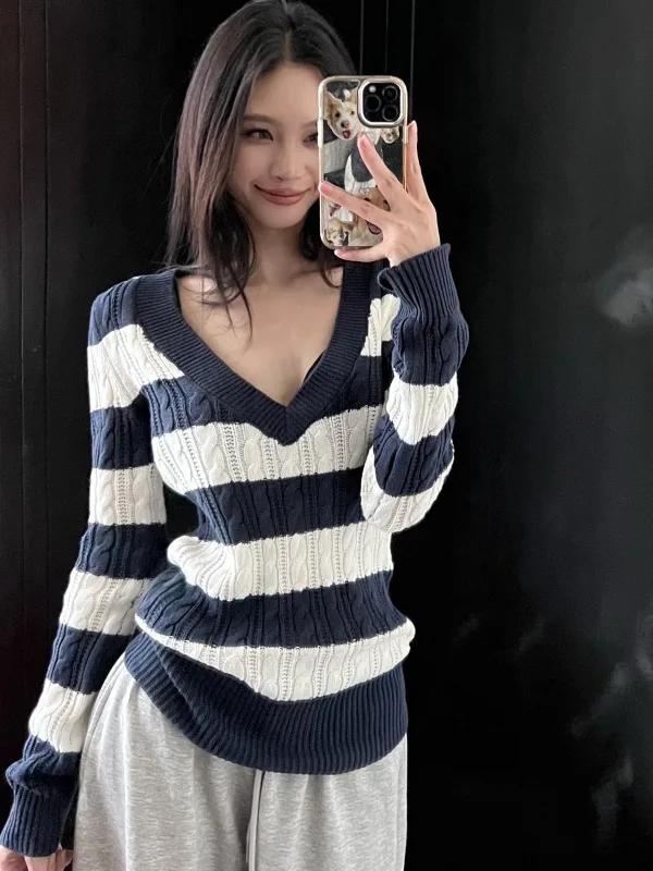 

Women's V-ne Knitwear Base Layer irt Striped Color Blo Long Sve Sweater Autumn 2025 New Sle Straight Cut Straight