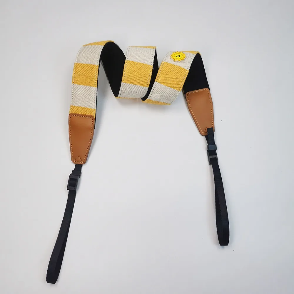 

Striped Cotton Camera Shoulder Strap Bohemian Style Adjustable Neck Strap Lanyard for Canon G7x Nikon Fujifilm Sony Zv-1