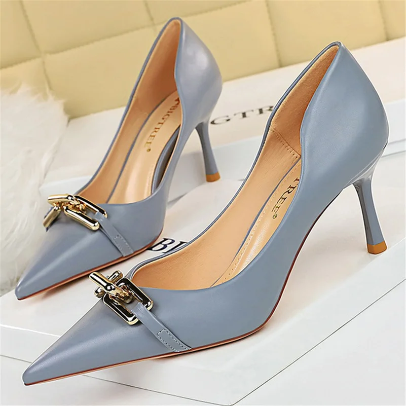 Women 7cm High Heels Pumps Lady Scarpins Fetish Nightclub Blue Nude Low Heels Wedding Party Metal Chain Buckle Fetish Prom Shoes