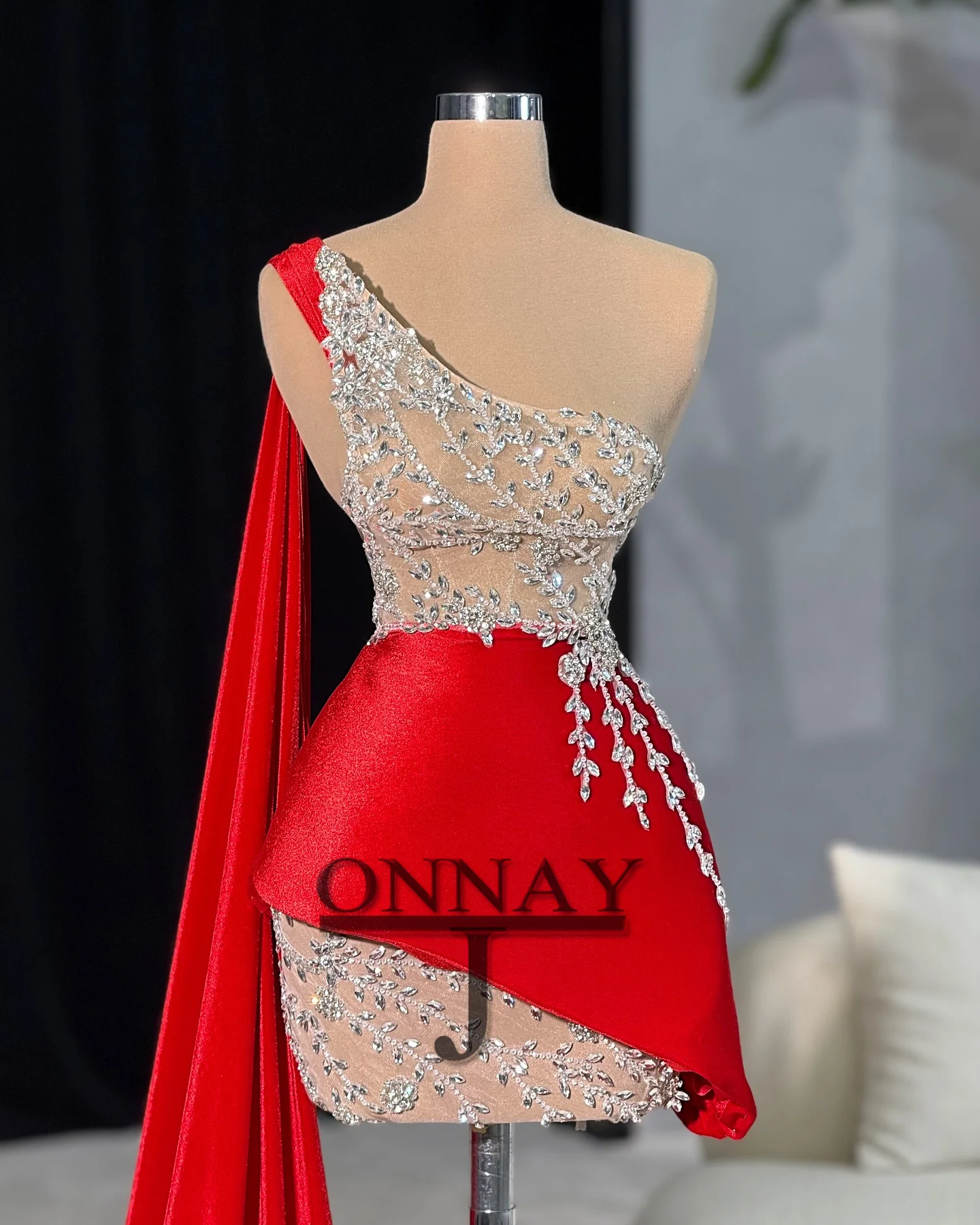 

Customized Dubai One Shoulder Crystals Evening Dresses for Women Prom Saudi Arabric Vestidos De Fiesta Bespoke Gown Plus