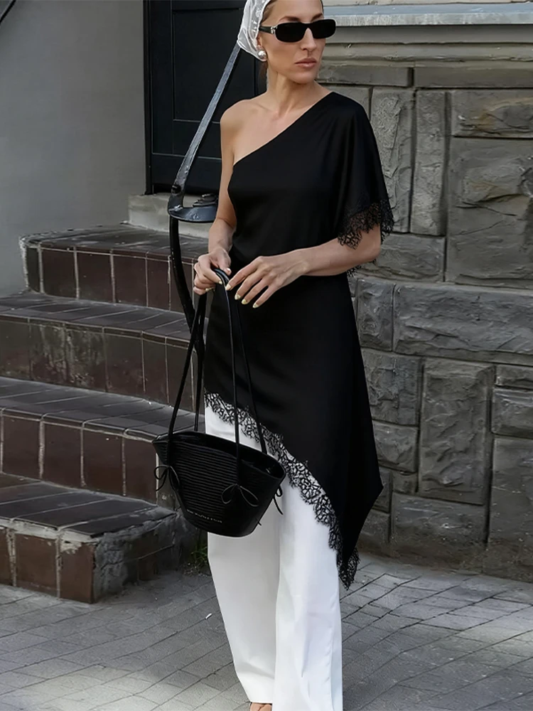 เสื้อเปิดไหล่ผ้าลูกไม้เซ็กซี่สำหรับผู้หญิง สไตล์เรียบหรู ทรงหลวม คอเฉียง แมทช์ได้กับทุกชุด เสื้อผู้หญิง ฤดูใบไม้ผลิ ฤดูร้อน 2026