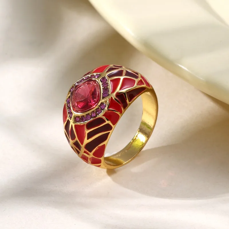 

Huajie Classic Golden Piping Inlaid Zircon Shining Charming Rings for Women Party Gift Jewelry Trend