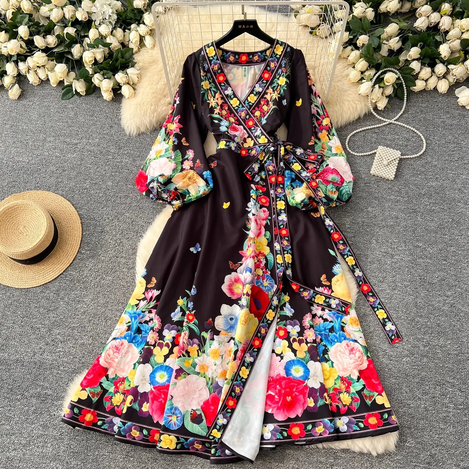 Gaun bunga Bohemian Retro musim gugur lengan lentera leher V silang liburan gaun jubah bertali Balut cetak Vintage pakaian Maxi