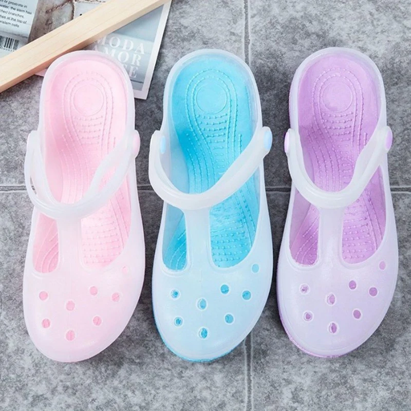 New Style Summer Slippers With A Sense Of Stepping On Poop, Thick-soled Jelly Shoes, Beach Shoes, Waterproof And Slip-resistant